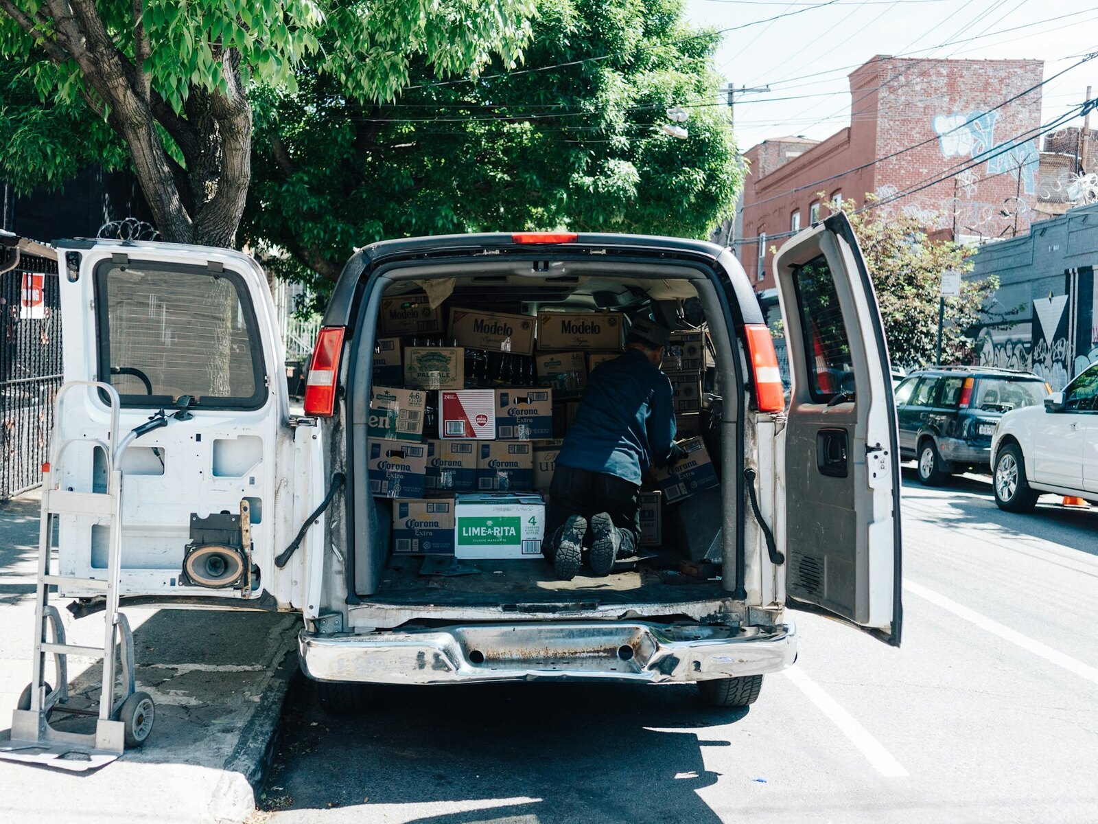 A Swift Plumb Tulsa service van